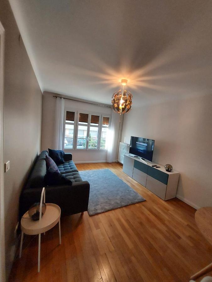 Bel Appartement 2 Pieces, Sortie De Metro Ligne 8 ชารองตอน-เลอ-ปองต์ ภายนอก รูปภาพ