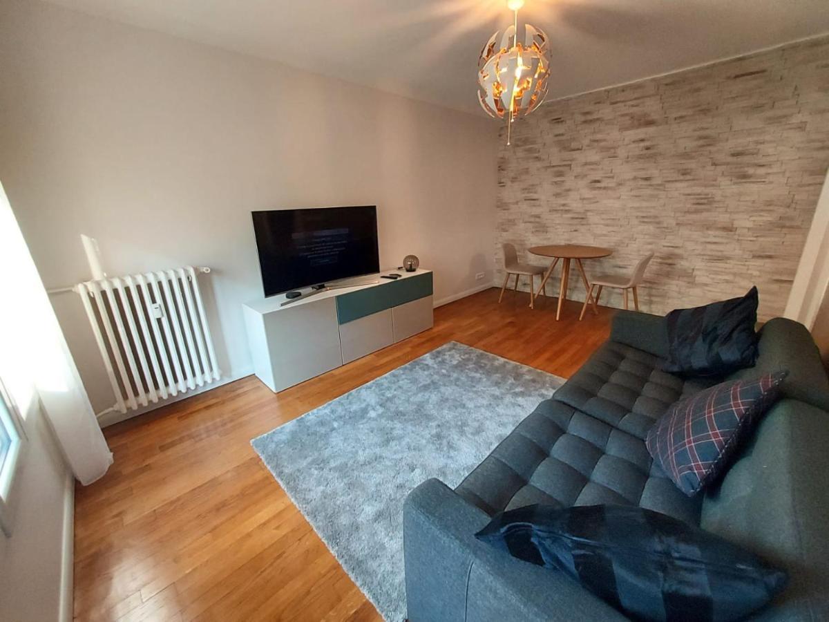 Bel Appartement 2 Pieces, Sortie De Metro Ligne 8 ชารองตอน-เลอ-ปองต์ ภายนอก รูปภาพ