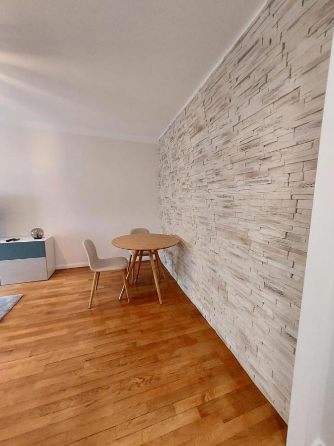 Bel Appartement 2 Pieces, Sortie De Metro Ligne 8 ชารองตอน-เลอ-ปองต์ ภายนอก รูปภาพ